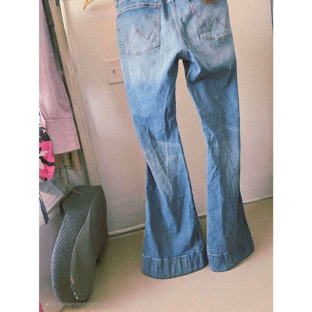 Wrangler Riley Retro Mid Rise Blue Denim Jeans - Picture 2 of 8